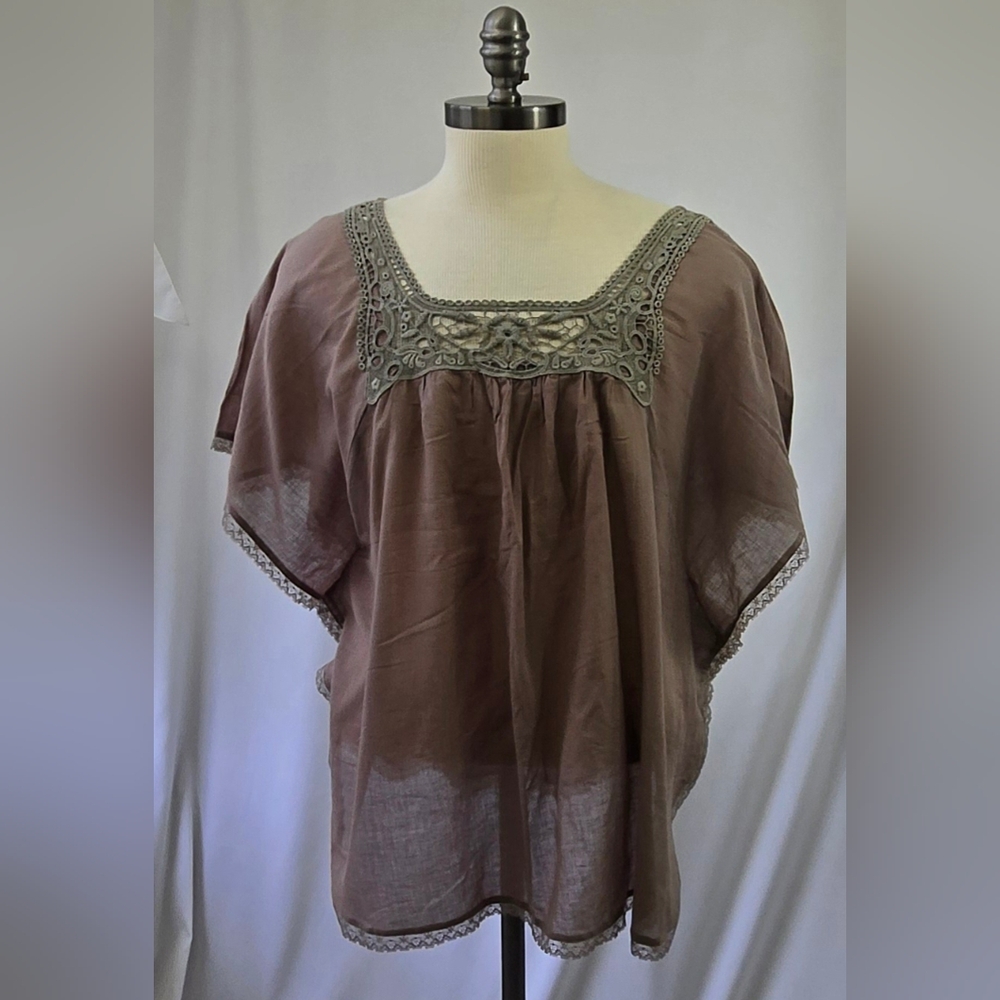 Ultra Pink Tan/Brown Pheasant Top. Embroidered  Size 2XL Lightweight NWOT